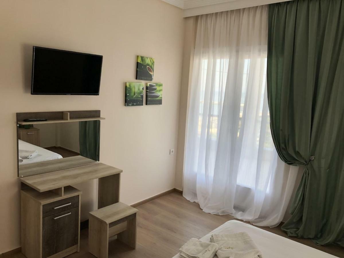 Elena'S Apartments ネア・ミカニオーナ エクステリア 写真
